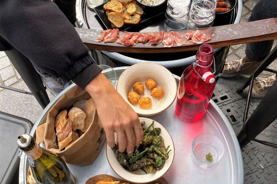 No Diet Club - Amazing local food in Biarritz ! - Seafood Moment, The Best Grilled Sardines Style Stop