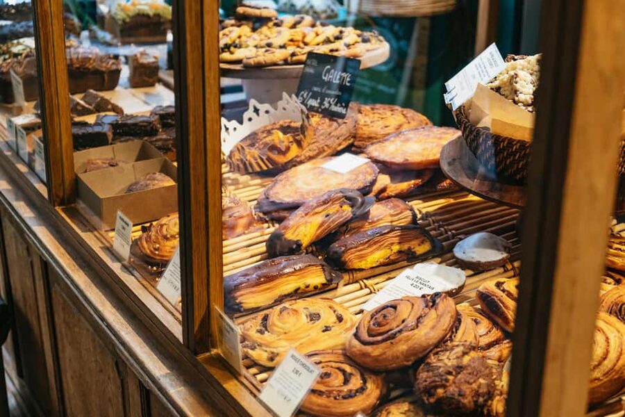 No Diet Club - Unique local Food in Paris! Canal st Martin - Neighborhood payoff: insider eating tips you can use right away