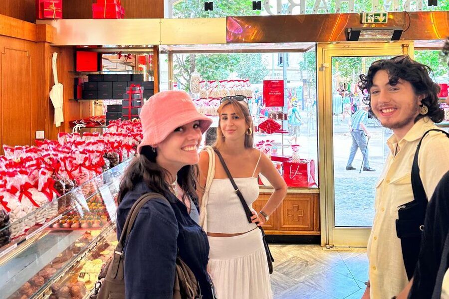 NO DIET CLUB - Unique local food tour in Aix en Provence - Aix on foot, fueled by Provençal flavor