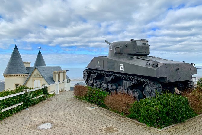 Normandy Battlefields D-Day Private Trip with VIP Services from Paris - Omaha Beach: Standing Where Loss Became Part of History