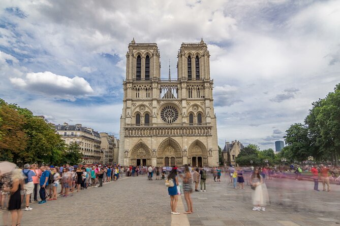 Notre Dame Cathedral: Exterior Guided Tour & Unscheduled Access - What this Notre Dame tour is really good for