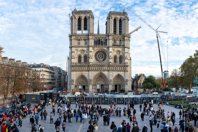 Notre Dame Cathedral: Exterior Guided Tour & Unscheduled Access - Hearing, pace, and how to make it work for you