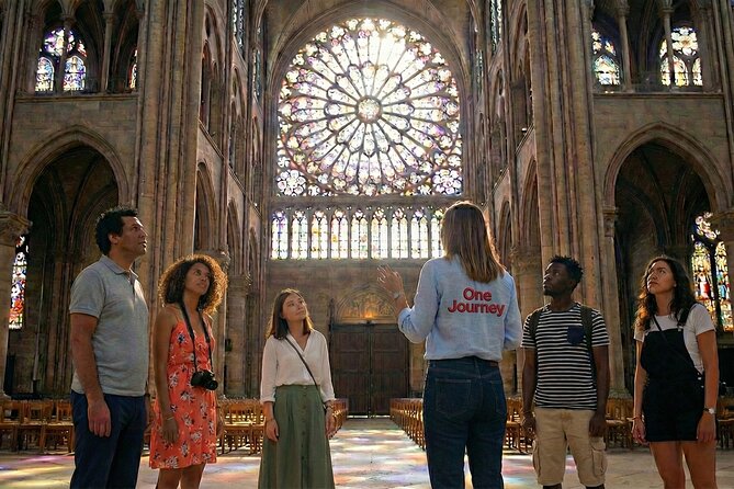 Notre Dame Cathedral:Interior & Exterior Small Group Guided Tour - Dress code reality: plan outfits like it is part of the tour