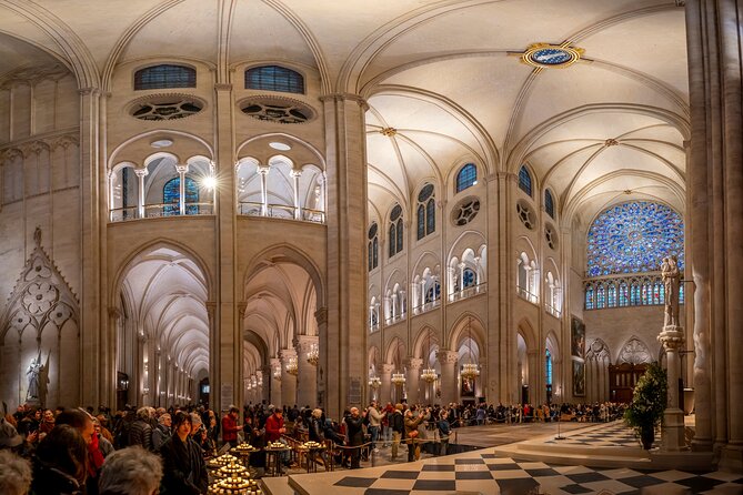 Notre Dame Cathedral:Interior & Exterior Small Group Guided Tour - Price and value: why you pay for a guide when entry is free