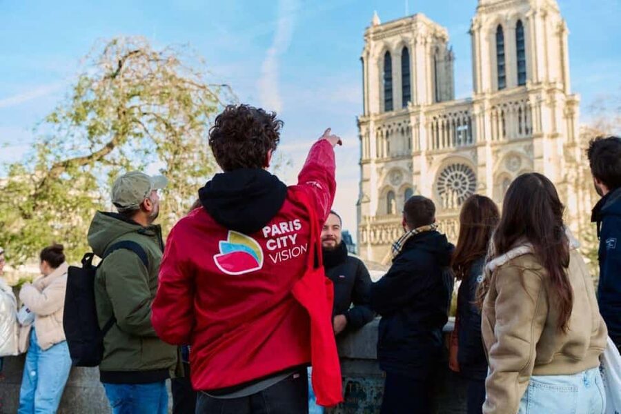 Notre Dame Cathedral :Reserved Access, Cruise & Outside Tour - Timing, Meeting Point, and Getting There Smoothly at 21 Rue d’Arcole