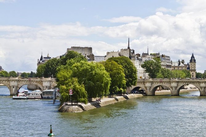 Notre Dame de Paris Interior Guided Tour - Key Highlights Worth Your Time