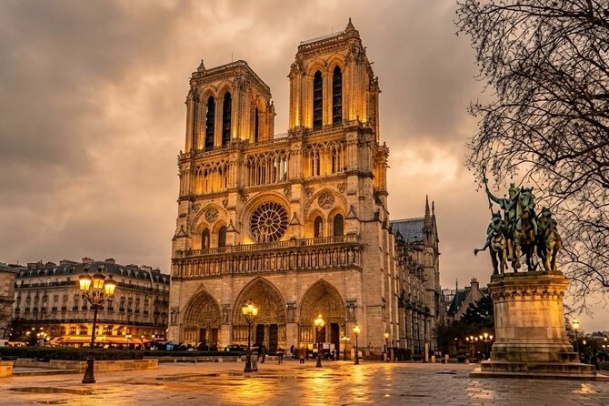 Notre-Dame Interior or Exterior Tour with Scheduled Group Access - Group Size, Pacing, and When You Should Consider an Alternative
