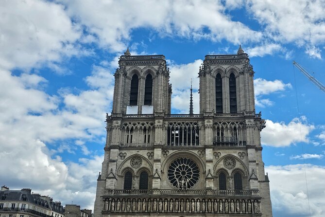 Notre Dame Outdoor Walking Tour and Entrance to Sainte Chapelle - Key things that make this tour work