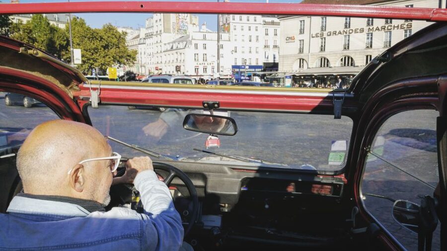 Off-the-Beaten Track in Paris: 2-Hour Vintage 2CV Tour - What the driver/guide adds, from music moments to practical stops
