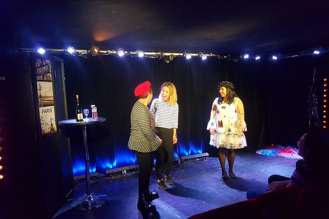 Oh My God She's Parisian! English Comedy Show in Paris - What to expect in the room, from the vibe to the comfort