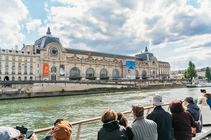 Paris: 1-Hour Seine Cruise departing from the Eiffel Tower - Stop-by-stop: Les Invalides and Musée dOrsay from the river