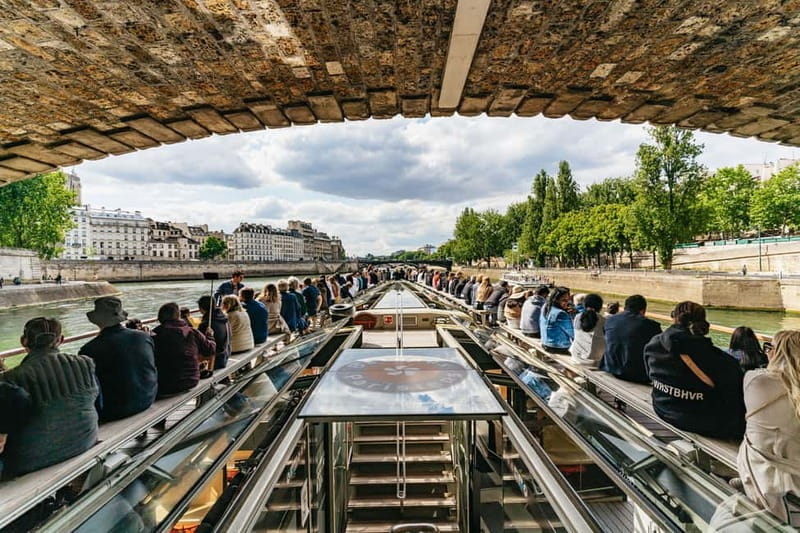 Paris: 1-Hour Seine Cruise departing from the Eiffel Tower - Price and value: why about $20 often beats a longer sightseeing day