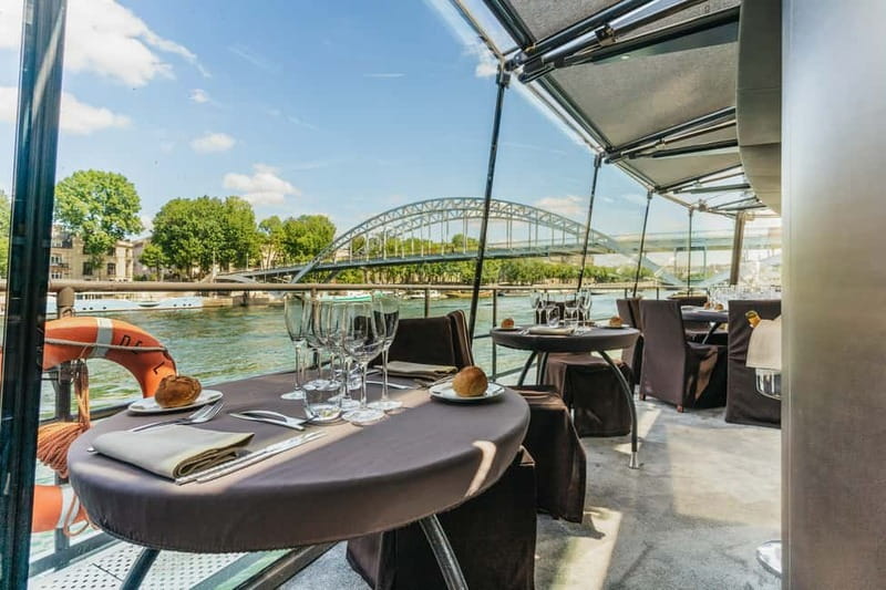Paris: 2-Hour River Seine Lunch Cruise with 3-course-menu - Why 2 hours on the Seine is the sweet spot