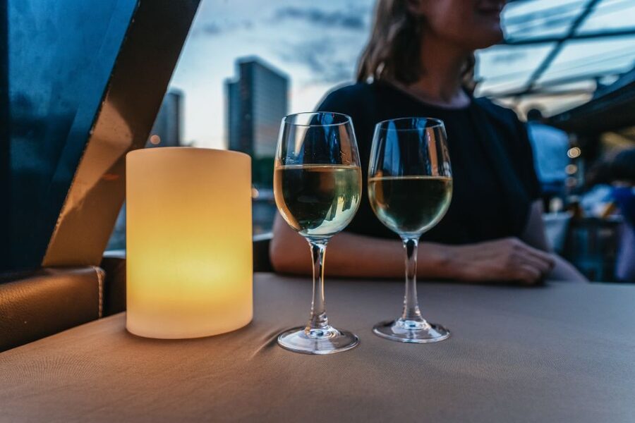 Paris: 3-Course-Dinner Cruise on the Seine with live music - Key highlights worth planning around
