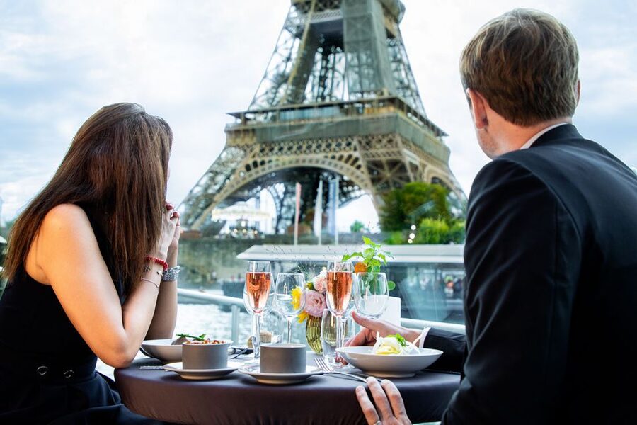 Paris: 3-Course-Dinner Cruise with Wine on the Seine River - Who This Cruise Fits Best (and Who Might Want Another Option)