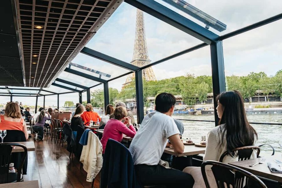 Paris : 3-Course Gourmet Dinner Cruise on Seine River - The 3-Course Dinner: What’s Served, What Changes, and How It Really Adds Value