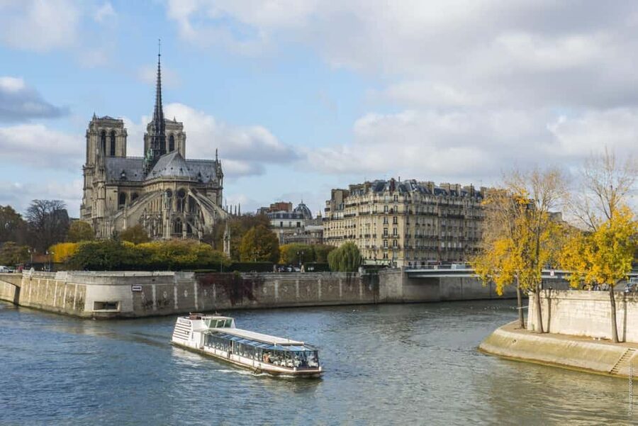Paris: 3-Course Lunch Cruise on the River Seine - How the 90 Minutes Works: Pacing, Seating, and When to Eat