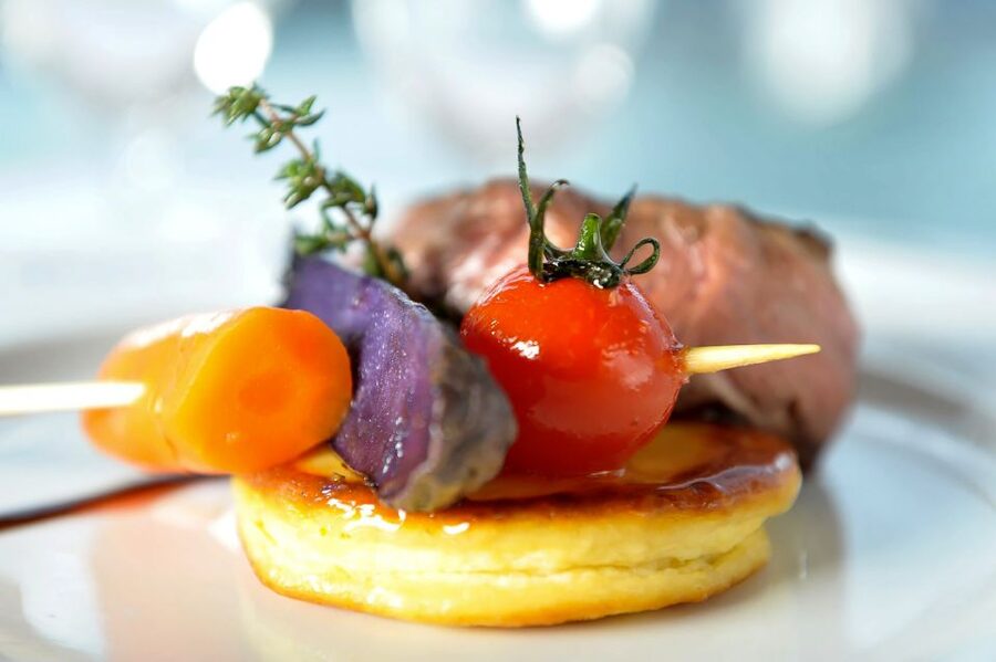 Paris: 3-Course Lunch Cruise on the River Seine - Price and Value at $80: When It Makes Sense and When It Doesn’t