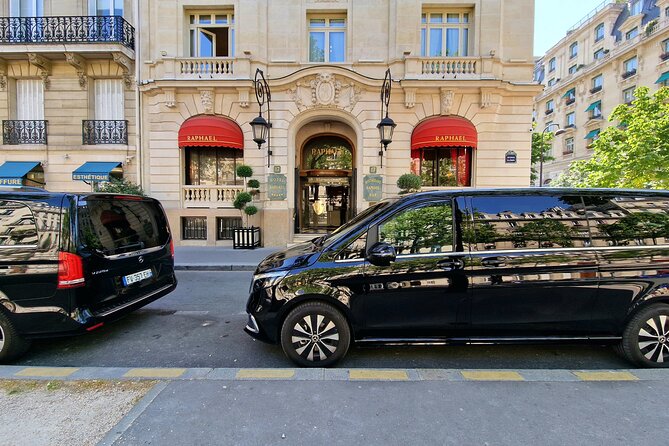 Paris Airport Transfer: Paris Airport CDG to Paris by Luxury Van - CDG Meet-and-Greet: How You Find Your Driver Fast