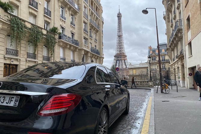 Paris Airport Transfers - Private Car - Meet-and-greet that gets you moving fast at CDG or Orly