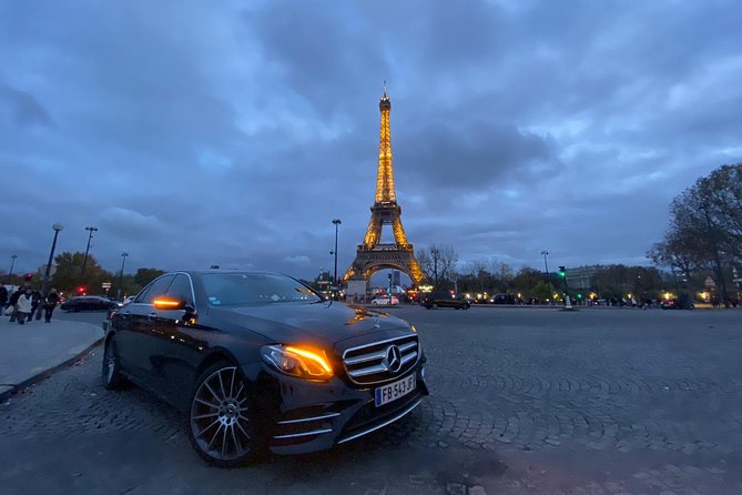 Paris Airport Transfers - Private Car - Inside the car: the comfort details you actually notice