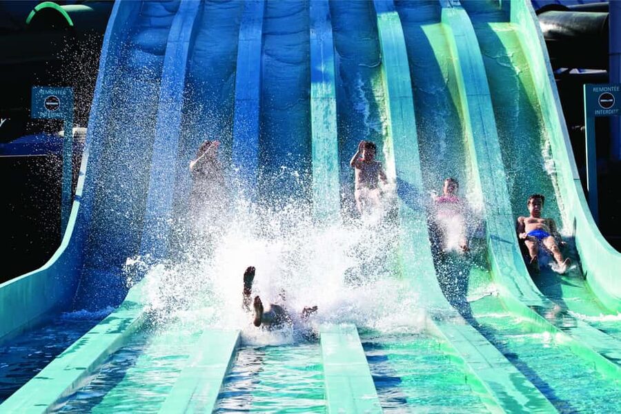 Paris: Aquaboulevard Water Park Entrance Ticket - Entering the park: scan, locker, and the swimwear check reality