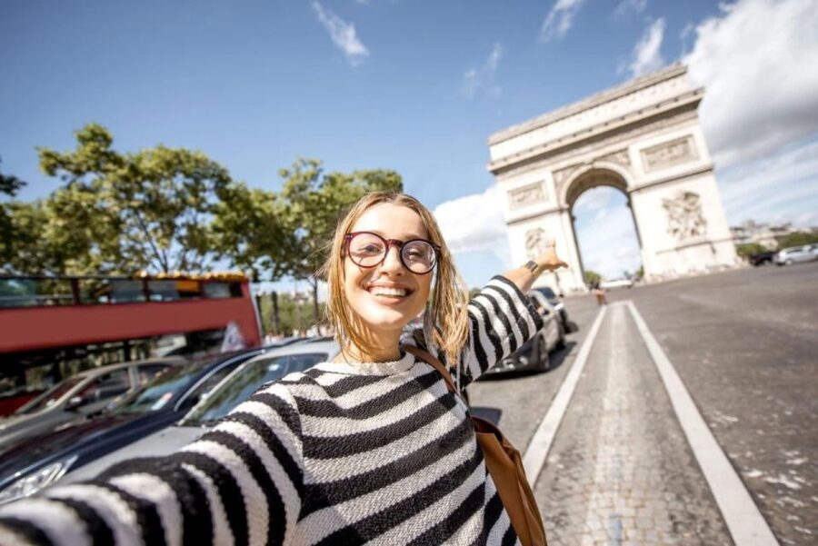 Paris: Arc de Triomphe Entry with Seine Cruise - Practical planning notes: lines, deck space, and comfort