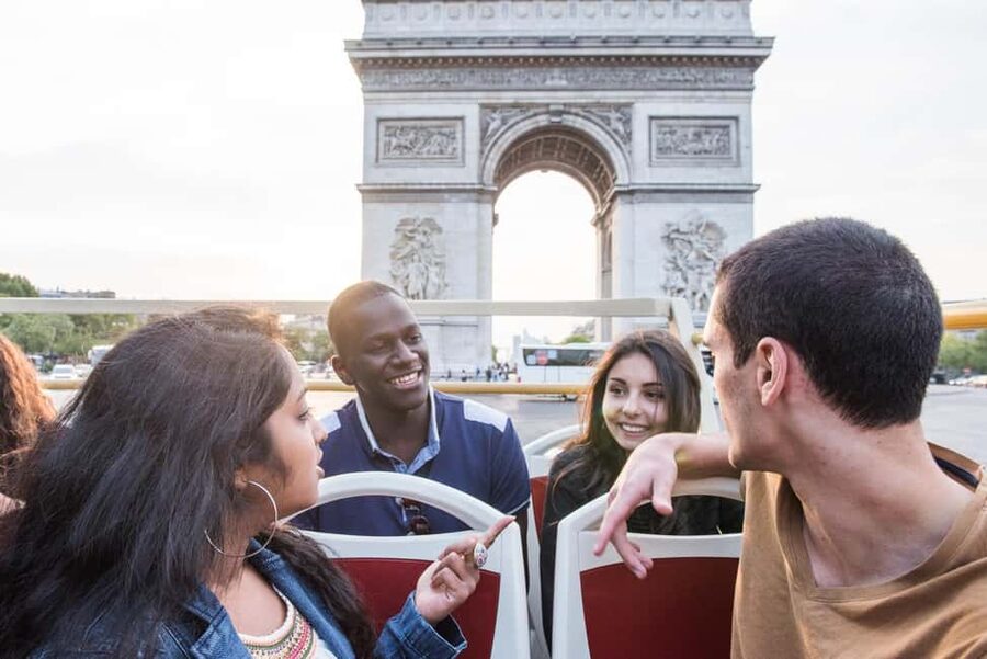 Paris: Arc de Triomphe Ticket & Big Bus Hop-on Hop-off Tour - Onboard Audio: How It Helps Without Overdoing It