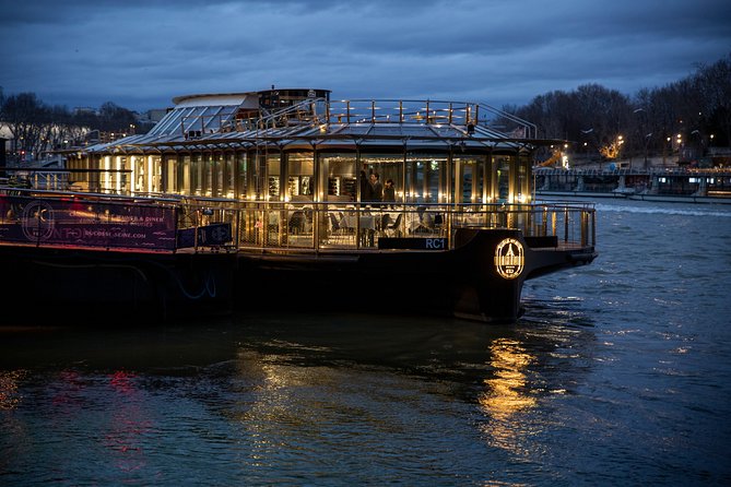 Paris at the First Lodges - Ducasse sur Seine dinner cruise - Service on board: what feels polished, what to watch for