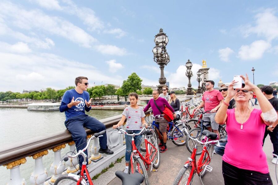 Paris Bike Tour: Eiffel Tower, Place de la Concorde & More - What This Paris Bike Tour Really Does Well
