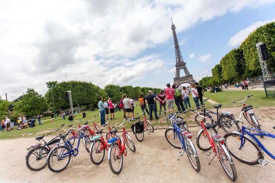 Paris Bike Tour: Eiffel Tower, Place de la Concorde & More - Price and Value: Is $44 per Person Worth It?