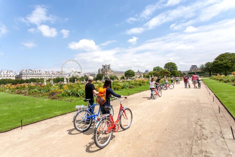 Paris Bike Tour: Eiffel Tower, Place de la Concorde & More - From the Left Bank Toward the Louvre Area Without the Headache
