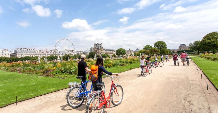 Paris Bike Tour: Eiffel Tower, Place de la Concorde & More - Les Invalides and the Dome Church: Napoleon’s Final Rest Area