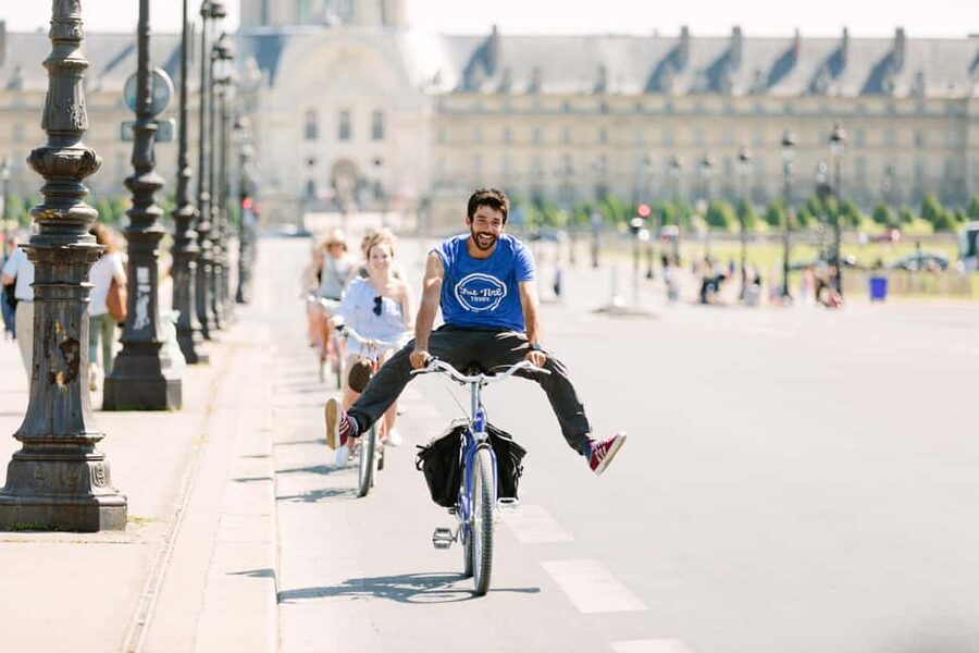 Paris Bike Tour: Eiffel Tower, Place de la Concorde & More - The Cruiser Bike Setup You’ll Actually Appreciate
