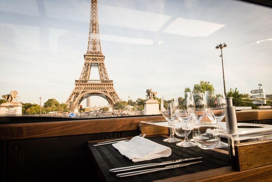 Paris: Bustronome Gourmet Dinner Tour - Menu highlights: 4 courses or 6 courses by Nizar Bannour, with Chef Thiessé