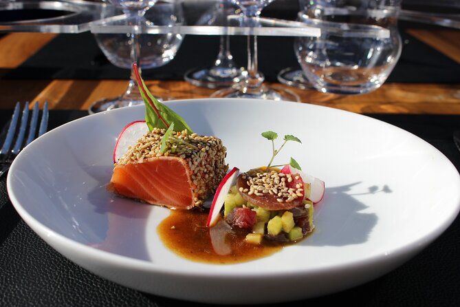 Paris Bustronome Gourmet Sightseeing Dinner on a Panoramic Bus - The Six-Course Dinner: Menu, Flow, and Temperature Reality