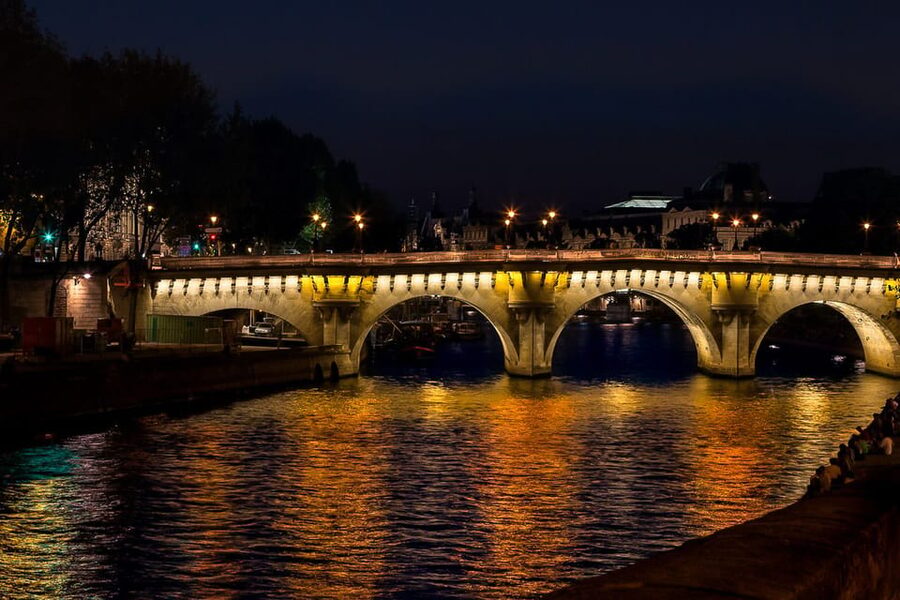 Paris by Night Tour and cruise on the Seine River (optional) - Tips to Enjoy It Without Rushing (or Getting Cold)