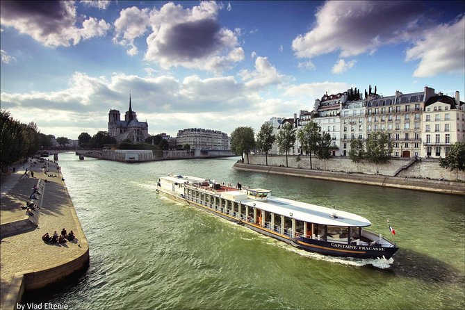 Paris Capitaine Fracasse 3 Course Seine River Dinner Cruise - Weather, comfort, and motion: the small things that decide if you enjoy it