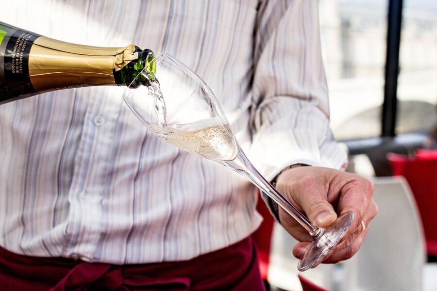 Paris: Champagne Tasting Cruise Departure from Eiffel Tower - The sommelier experience: when the guide turns sipping into a story