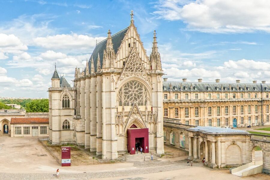 Paris: Château de Vincennes Entry Ticket - Getting there, meeting point, and how to time the French guided tour