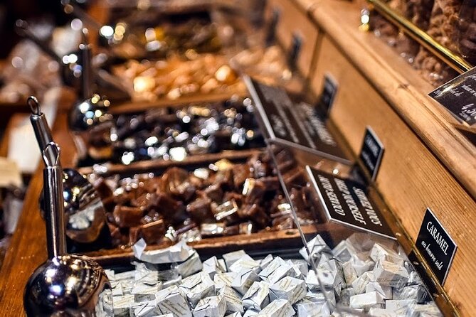 Paris Chocolate, Macaron & Pastry Food Tour: 10 Gourmet Tastings - What you actually taste: macarons, crêpes, chocolate, and the seasonal ice cream
