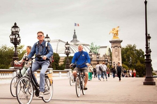 Paris: City Bike Tour on a Dutch Bike - A Taste of the Champs-Élysées, Then Real Architecture