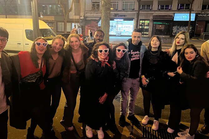 Paris: City Center Guided Pub Crawl with Shots & Club Entry - Why this Châtelet pub crawl feels like good value