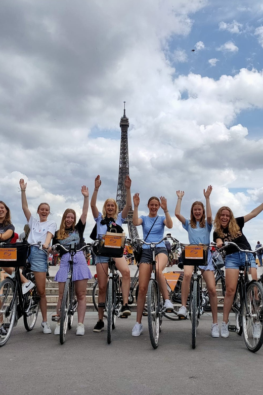 Paris: City Highlights Bike Tour - E-bikes, Dutch bikes, and the real feel of riding Paris