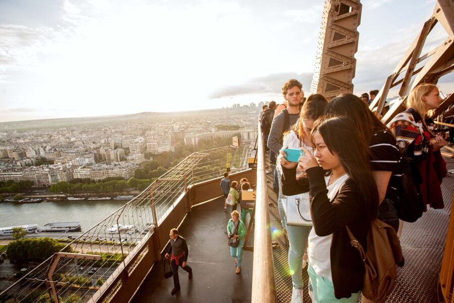 Paris: City Tour by Bus with Eiffel Tower & Optional Summit - Optional Summit Upgrade: Great Views, Extra Waiting