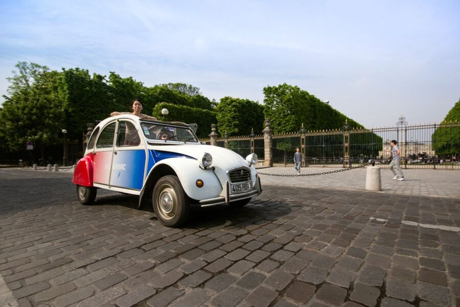Paris: Classic Sites Tour by Vintage Citroen 2CV - Why a vintage 2CV is a smart way to see central Paris