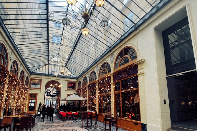 Paris Covered Passages Walking Tour plus Seine Cruise Option - Meeting point to Passage Verdeau: the route logistics that matter