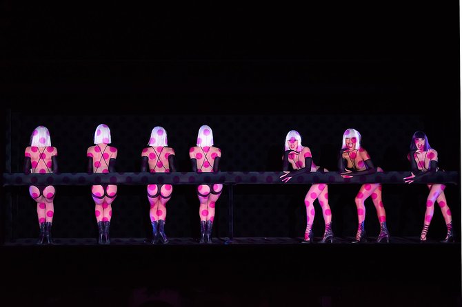 Paris Crazy Horse Cabaret Show with Beverages including Champagne - Beverages included, and how that changes the night