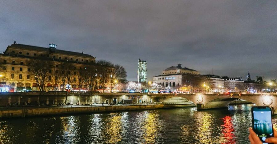Paris: Dark History and Ghostly Guided Walking Tour - A 2-hour dark history walk through central Paris