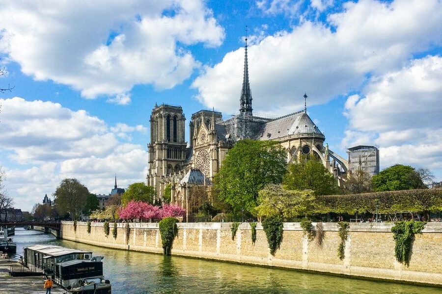 Paris: Day or Sunset Cruise with Drink, Ice Cream or Dessert - Trocadéro dessert and drink: what is included, and when to grab it